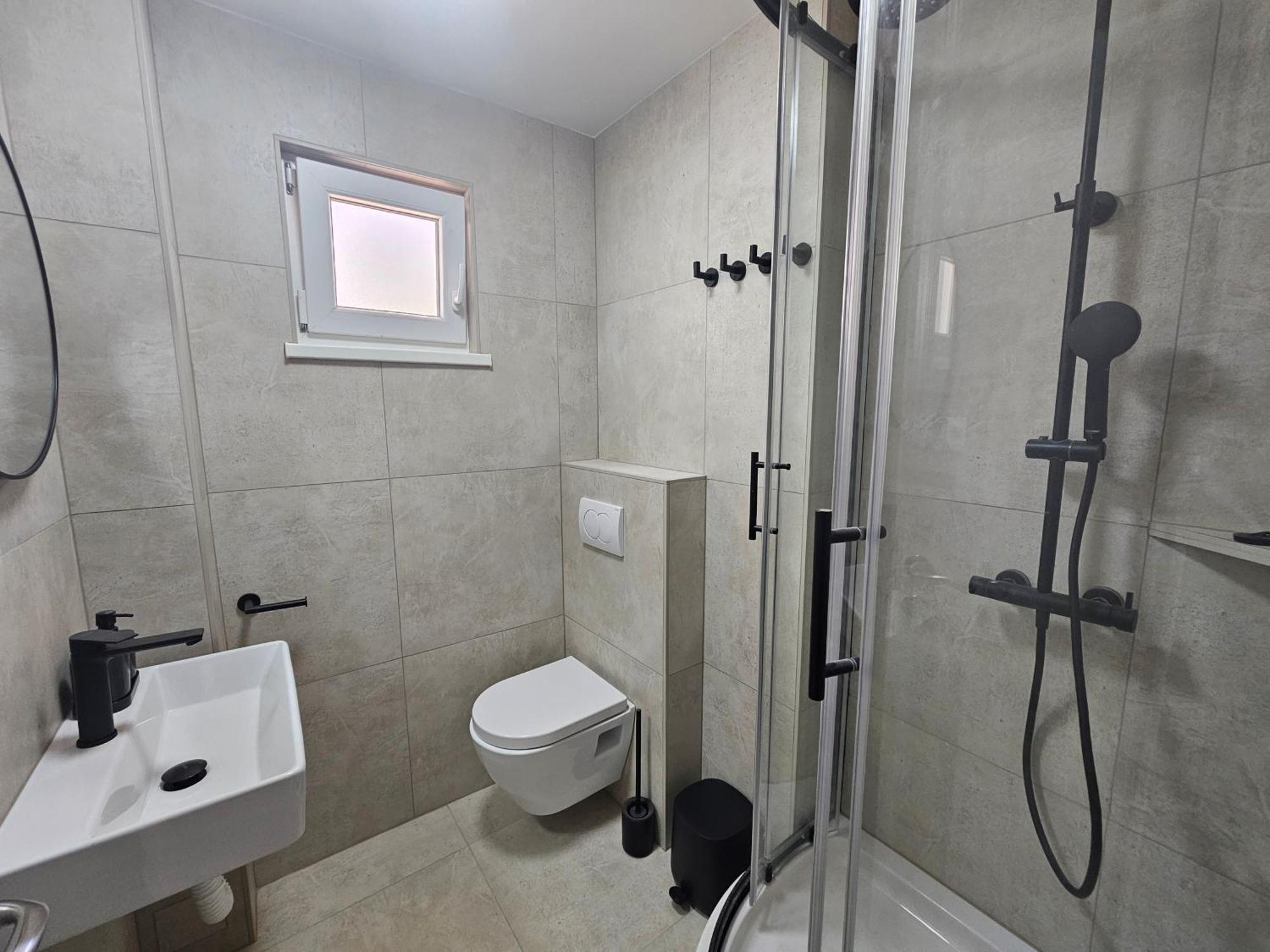 Beachfront House Ivana With Pool - Renovated 2025 Cesarica Ngoại thất bức ảnh