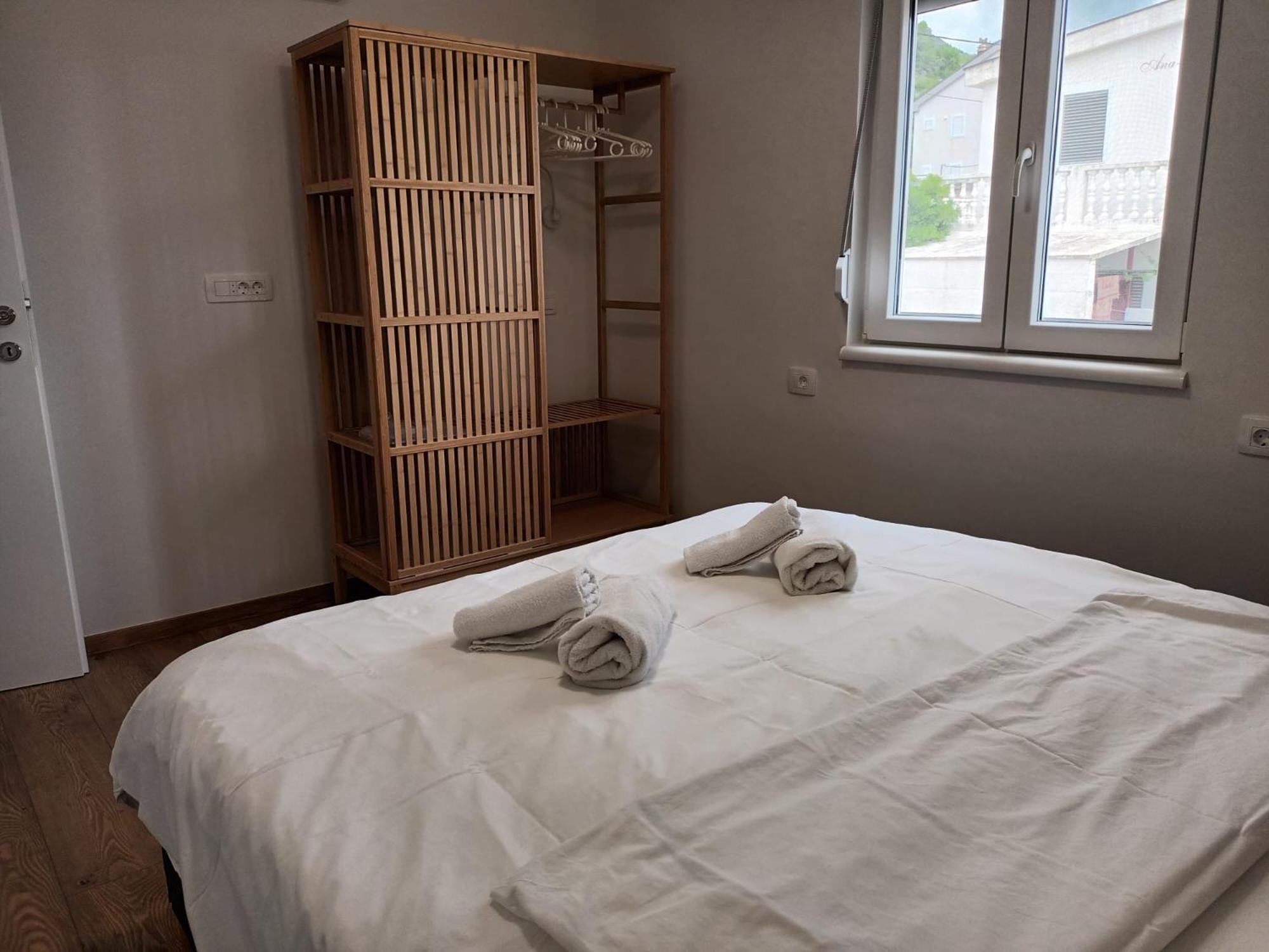 Beachfront House Ivana With Pool - Renovated 2025 Cesarica Ngoại thất bức ảnh